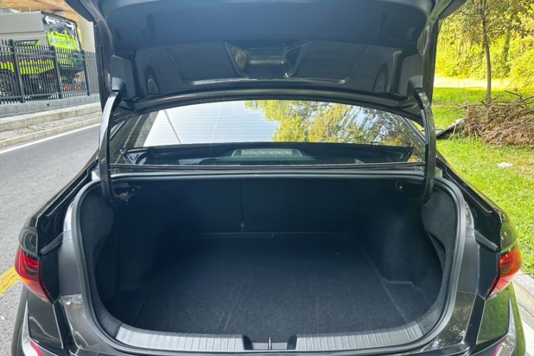 Used Volkswagen Sagitar 2023 300TSI DSG Excellence Edition Trunk