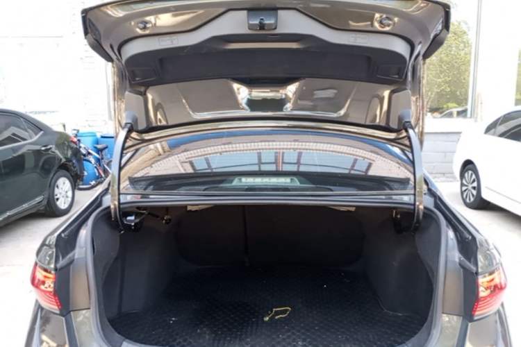 Used Volkswagen Sagitar 2023 280TSI DSG Excellence Edition Trunk