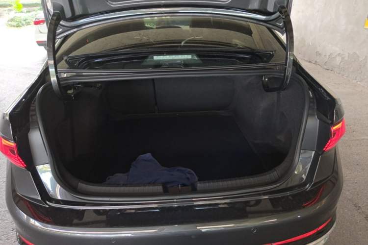 Used Volkswagen Sagitar 2023 300TSI DSG Excellence Edition Trunk