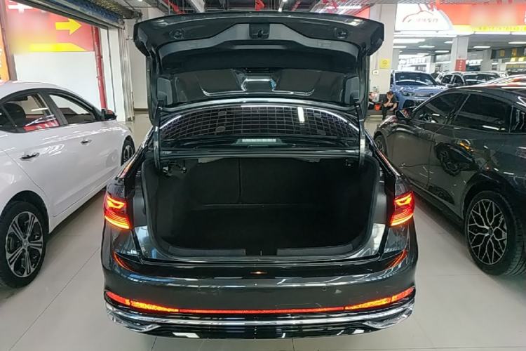 Used Volkswagen Sagitar 2023 300TSI DSG Excellence Edition Trunk