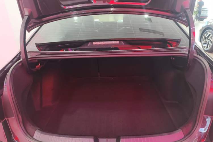 Used Volkswagen Sagitar 2023 300TSI DSG Excellence Edition Trunk