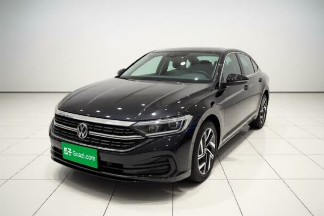 Ojetý Volkswagen Sagitar 2023 300TSI DSG Excellence Edition