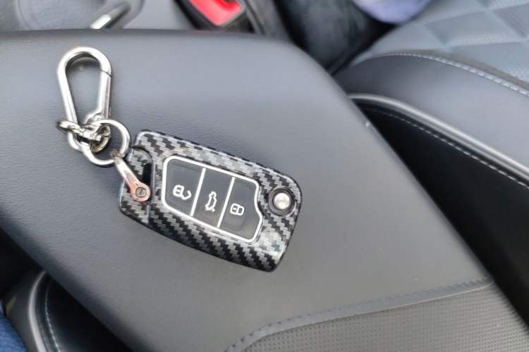 Used Volkswagen Sagitar 2023 300TSI DSG Excellence Edition Vehicle Key
