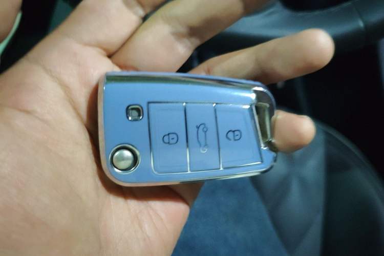 Used Volkswagen Sagitar 2023 280TSI DSG Excellence Plus Edition Vehicle Key