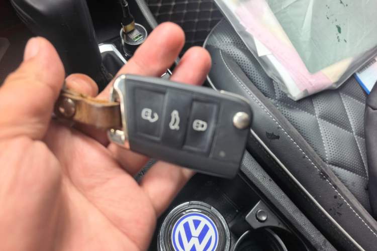 Used Volkswagen Sagitar 2023 300TSI DSG Excellence Edition Vehicle Key