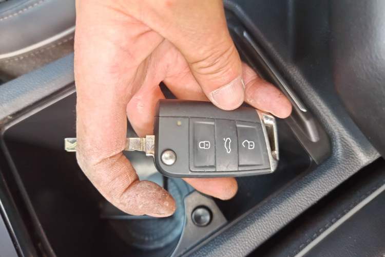 Used Volkswagen Sagitar 2023 300TSI DSG Excellence Edition Vehicle Key