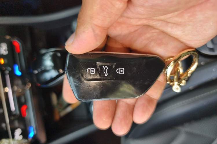 Used Volkswagen Sagitar 2023 300TSI DSG Excellence Edition Vehicle Key