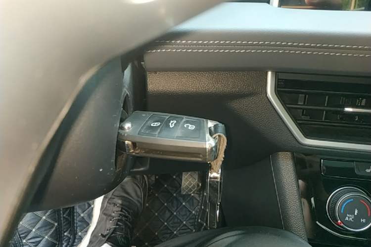 Used Volkswagen Sagitar 2023 300TSI DSG Flyover Edition Vehicle Key
