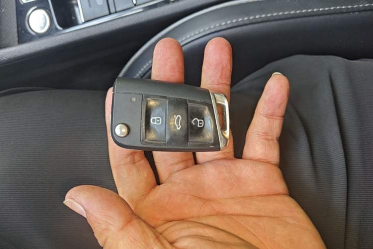 Used Volkswagen Sagitar 2023 200TSI DSG Excellence Edition Vehicle Key