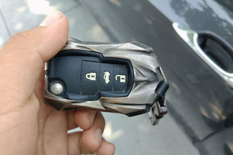 Used Volkswagen Sagitar 2023 300TSI DSG Excellence Edition Vehicle Key