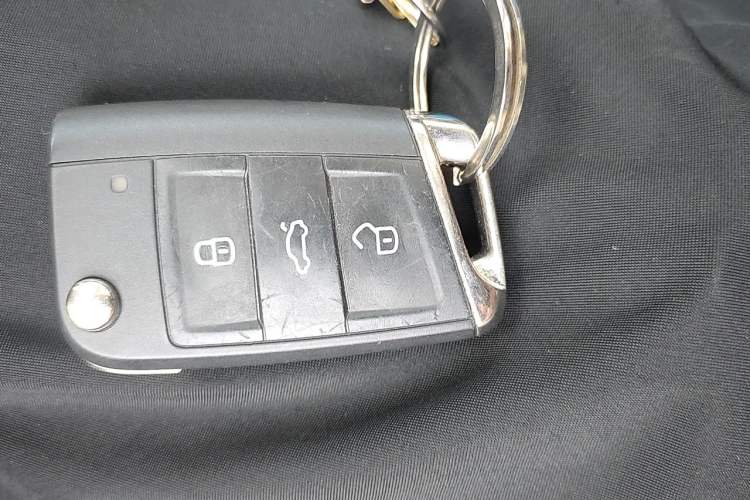 Used Volkswagen Sagitar 2023 300TSI DSG Excellence Edition Vehicle Key