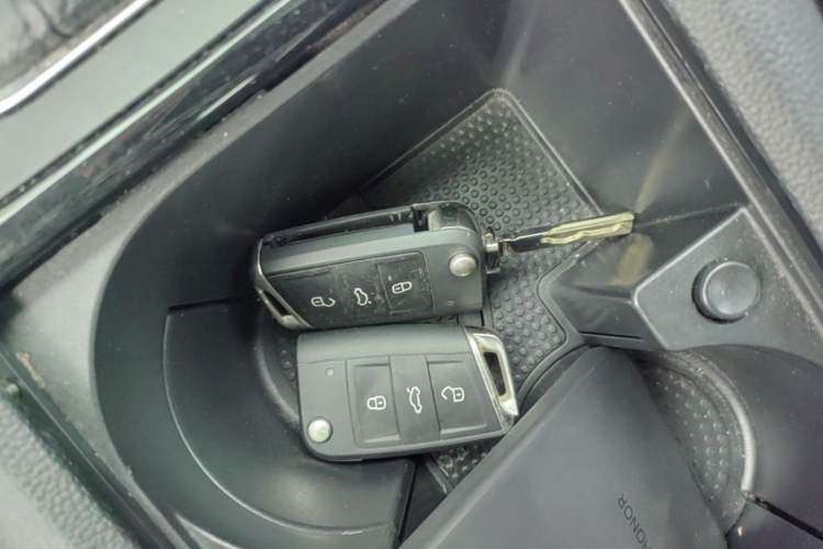 Used Volkswagen Sagitar 2023 200TSI DSG Excellence Edition Vehicle Key