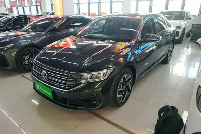 Volkswagen Sagitar 2023 300TSI DSG Excellence Edition usata