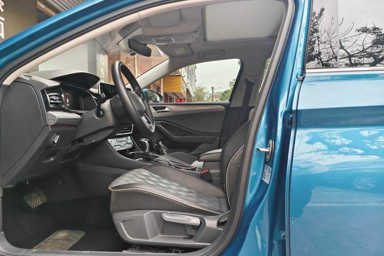 Used Volkswagen Sagitar 2023 280TSI DSG Excellence Edition Interior 4