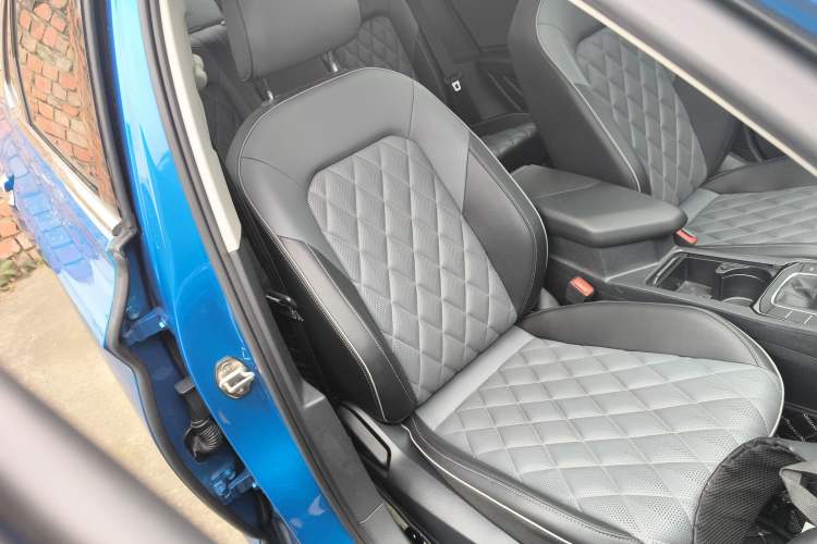 Used Volkswagen Sagitar 2023 280TSI DSG Excellence Plus Edition Right Front Seat