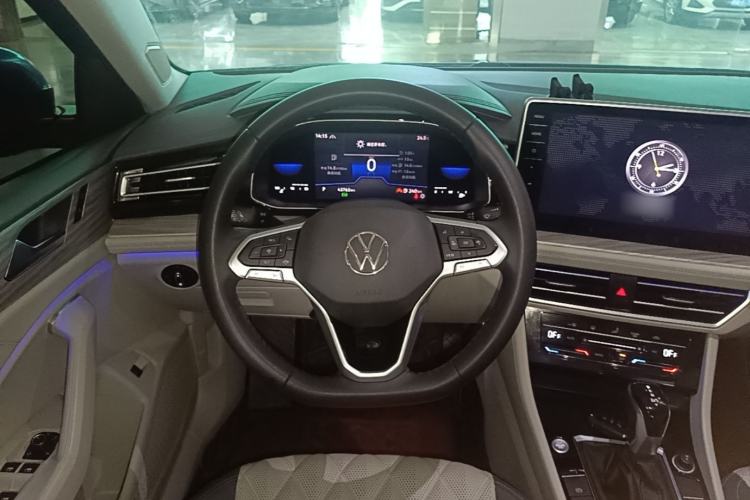 Used Volkswagen Sagitar 2023 280TSI DSG Excellence Plus Edition Steering Wheel