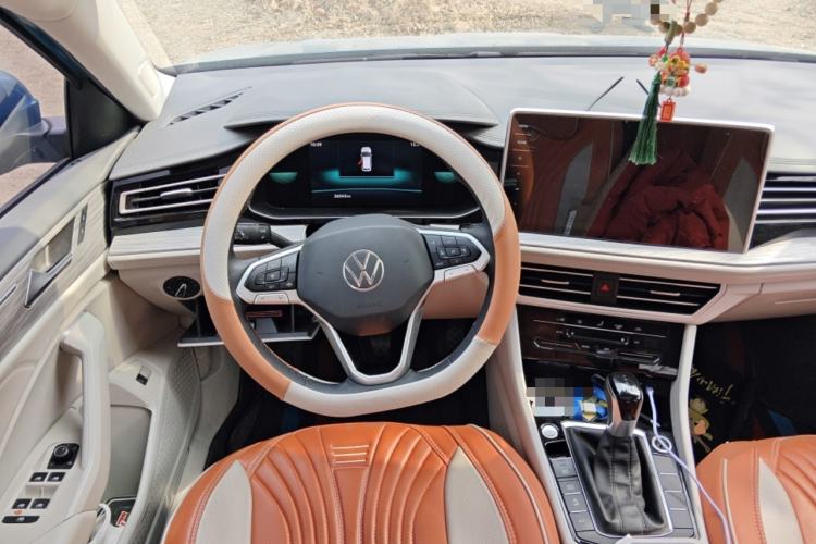 Used Volkswagen Sagitar 2023 280TSI DSG Excellence Edition Steering Wheel