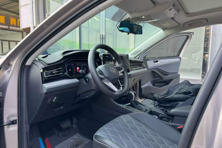 Used Volkswagen Sagitar 2023 300TSI DSG Excellence Edition Interior 2