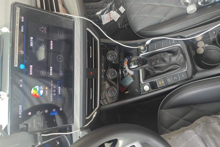 Used Volkswagen Sagitar 2023 300TSI DSG Excellence Edition Audio And AC Panel