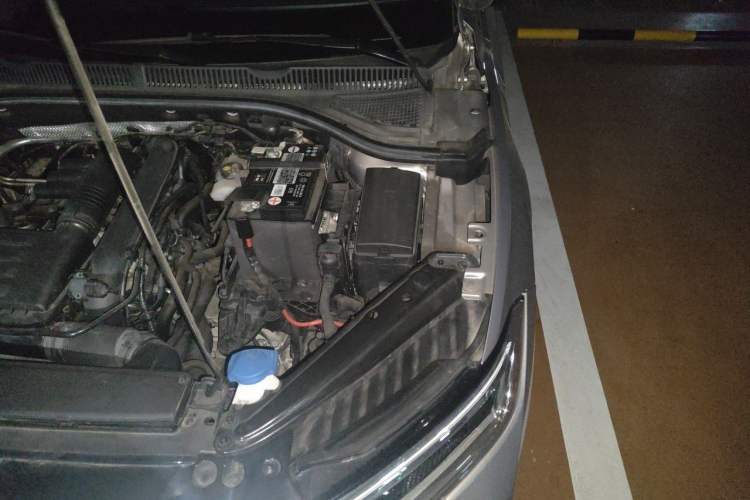 Used Volkswagen Sagitar 2023 280TSI DSG Excellence Edition Engine Bay Left