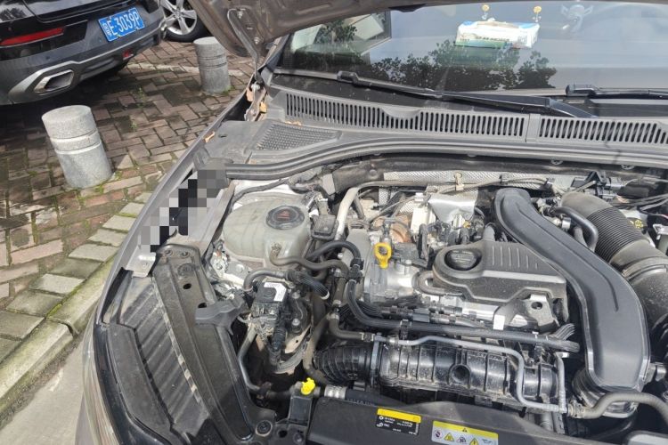 Used Volkswagen Sagitar 2023 300TSI DSG Excellence Edition Engine Bay Right