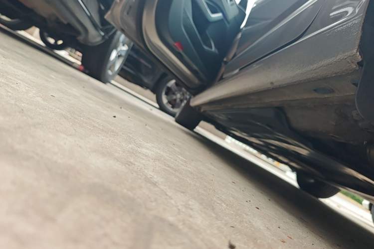 Used Volkswagen Sagitar 2023 300TSI DSG Excellence Edition Left Side Sill