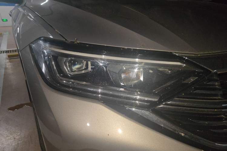 Used Volkswagen Sagitar 2023 280TSI DSG Excellence Edition Right Front Headlight