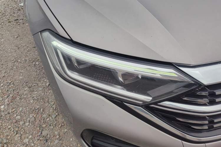 Used Volkswagen Sagitar 2023 200TSI DSG Excellence Edition Right Front Headlight