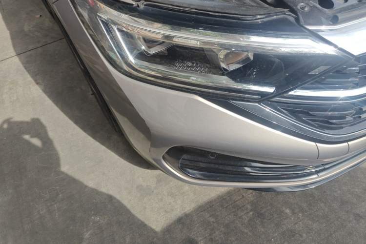 Used Volkswagen Sagitar 2023 300TSI DSG Excellence Edition Right Front Headlight