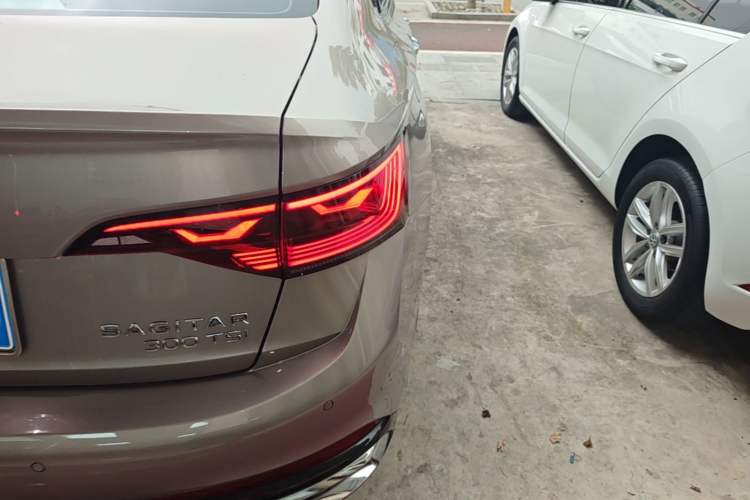 Used Volkswagen Sagitar 2023 300TSI DSG Excellence Edition Right Rear Taillight