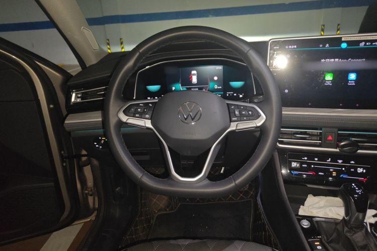 Used Volkswagen Sagitar 2023 280TSI DSG Excellence Edition Steering Wheel