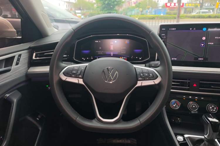 Used Volkswagen Sagitar 2023 300TSI DSG Excellence Edition Steering Wheel
