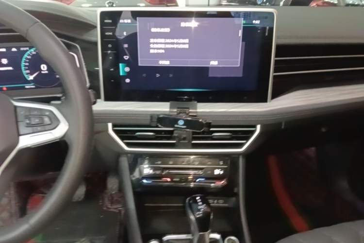 Used Volkswagen Sagitar 2023 300TSI DSG Excellence Edition Audio And AC Panel