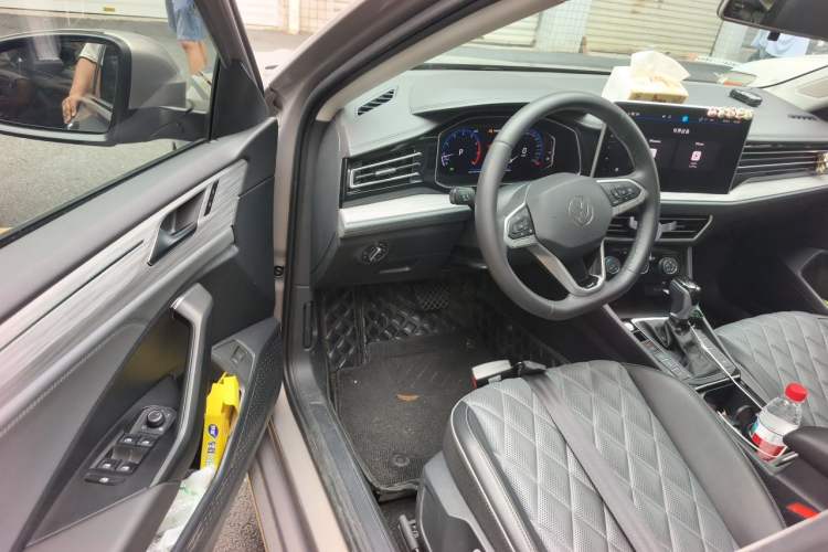 Used Volkswagen Sagitar 2023 300TSI DSG Excellence Edition Driver Seat