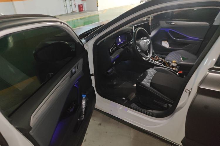 Used Volkswagen Sagitar 2023 280TSI DSG Excellence Edition Driver Seat