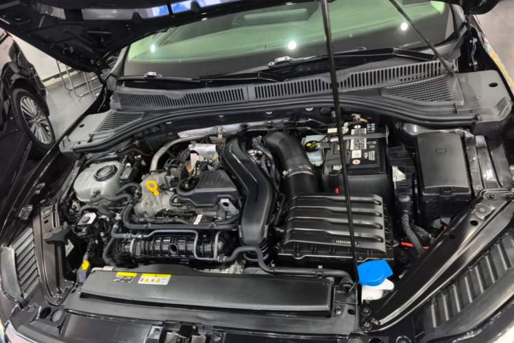 Used Volkswagen Sagitar 2023 300TSI DSG Excellence Edition Engine Bay