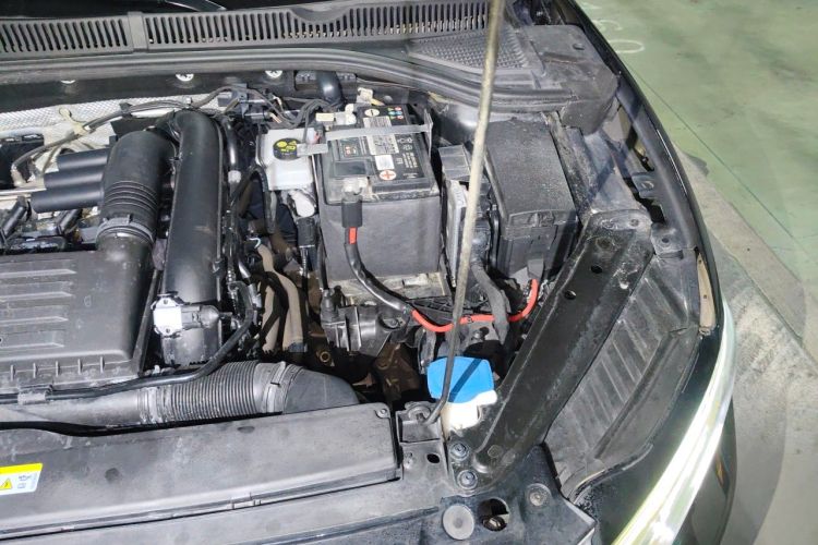 Used Volkswagen Sagitar 2023 280TSI DSG Excellence Edition Engine Bay Left