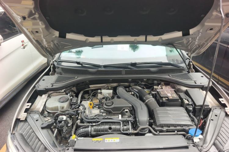 Used Volkswagen Sagitar 2023 300TSI DSG Excellence Edition Engine Bay