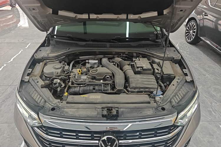 Used Volkswagen Sagitar 2023 300TSI DSG Excellence Edition Engine Bay