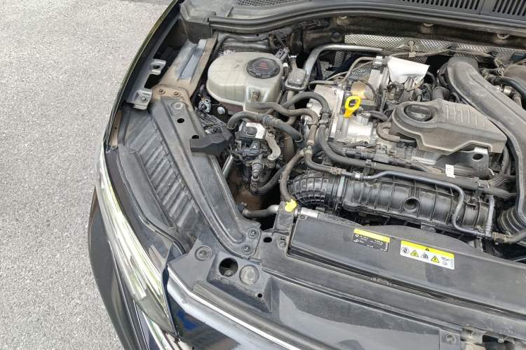Used Volkswagen Sagitar 2023 300TSI DSG Excellence Edition Engine Bay Right