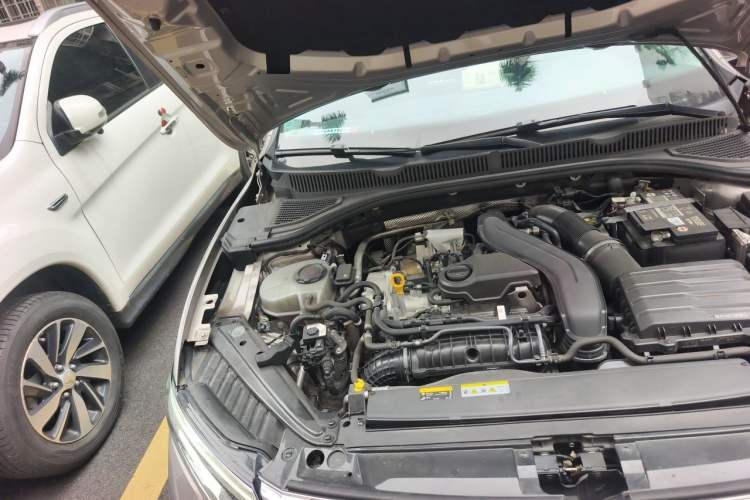 Used Volkswagen Sagitar 2023 300TSI DSG Excellence Edition Engine Bay Right