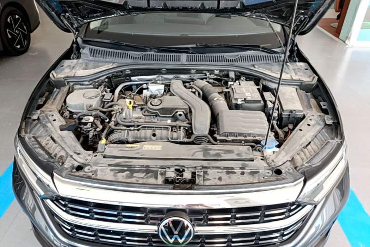 Used Volkswagen Sagitar 2023 300TSI DSG Excellence Edition Engine Bay