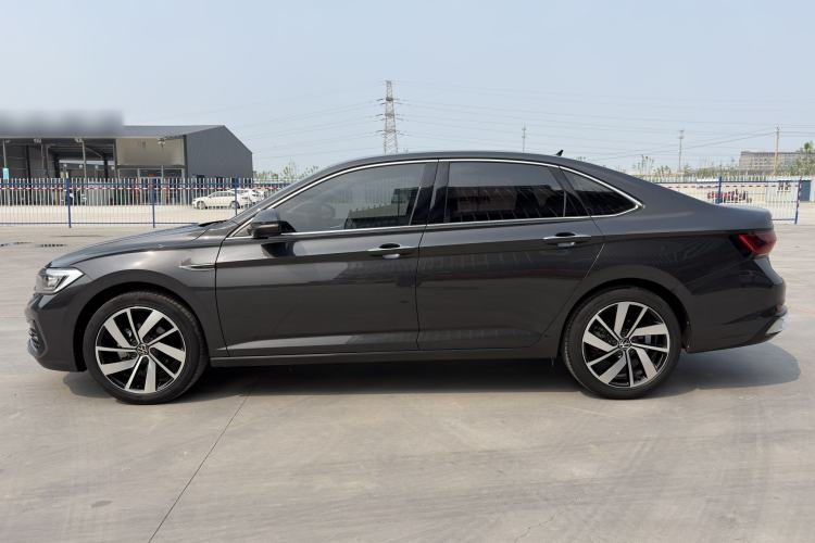 Used Volkswagen Sagitar 2023 300TSI DSG Excellence Edition Exterior 9