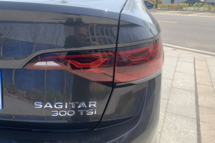 Used Volkswagen Sagitar 2023 300TSI DSG Excellence Edition Exterior 9