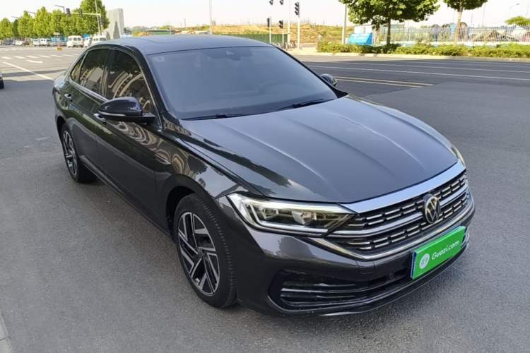 Used Volkswagen Sagitar 2023 300TSI DSG Excellence Edition Front Right 45 Deg