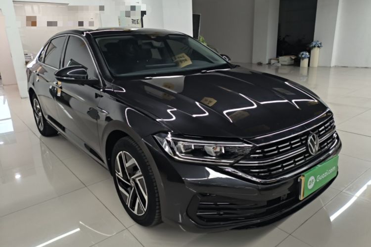 Used Volkswagen Sagitar 2023 300TSI DSG Excellence Edition Front Right 45 Deg