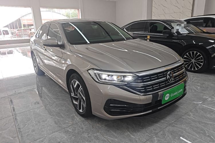 Used Volkswagen Sagitar 2023 300TSI DSG Excellence Edition Front Right 45 Deg