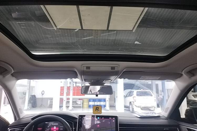 Used Volkswagen Sagitar 2023 300TSI DSG Excellence Edition Headliner