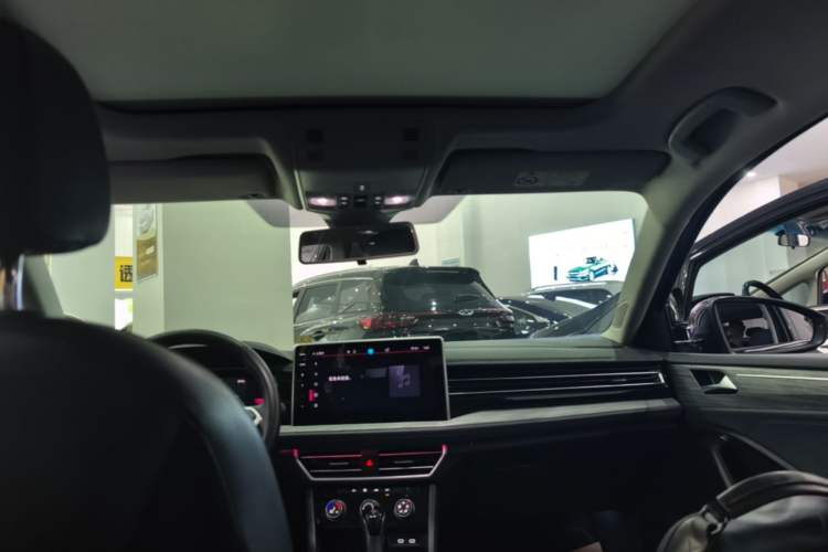 Used Volkswagen Sagitar 2023 300TSI DSG Excellence Edition Headliner