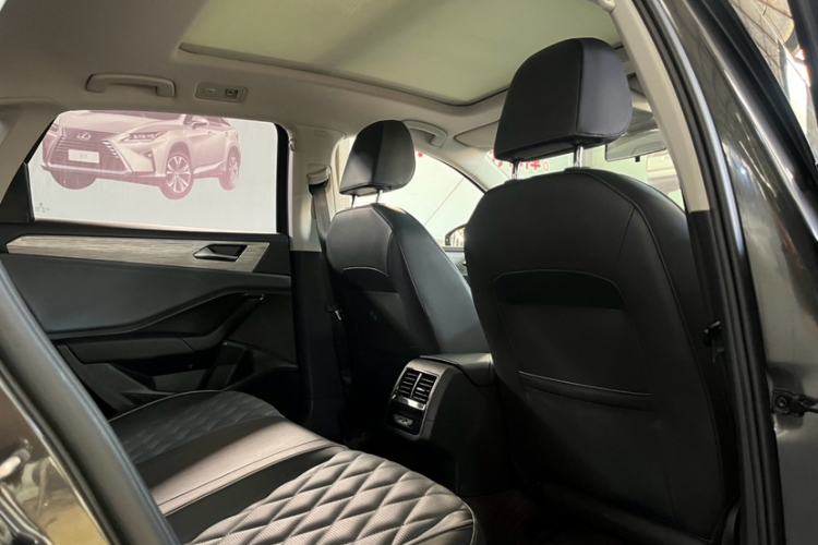 Used Volkswagen Sagitar 2023 300TSI DSG Excellence Edition Interior 3